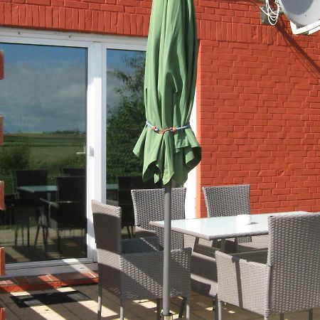 Apartamento Ferien Auf Der Soennenswarf Ockholm Exterior foto