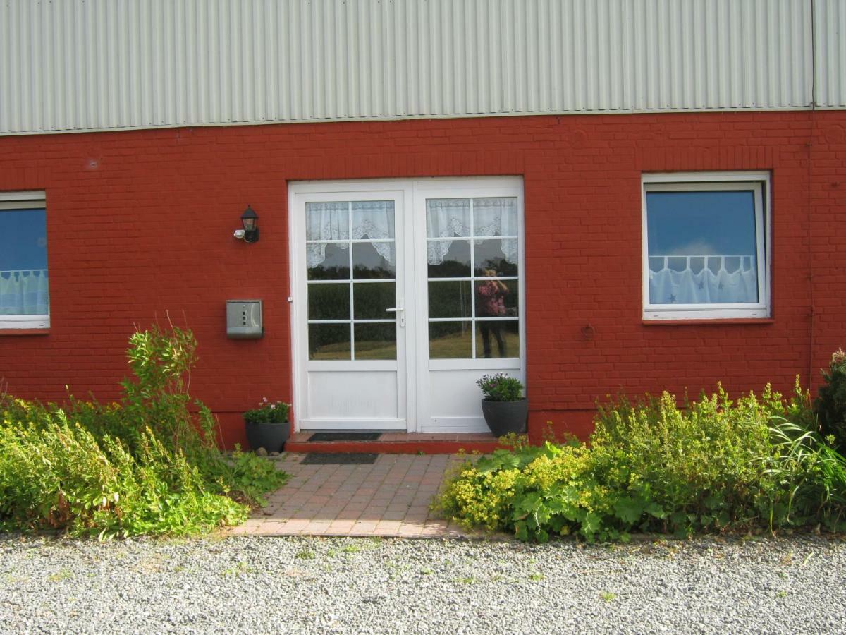 Apartamento Ferien Auf Der Soennenswarf Ockholm Exterior foto